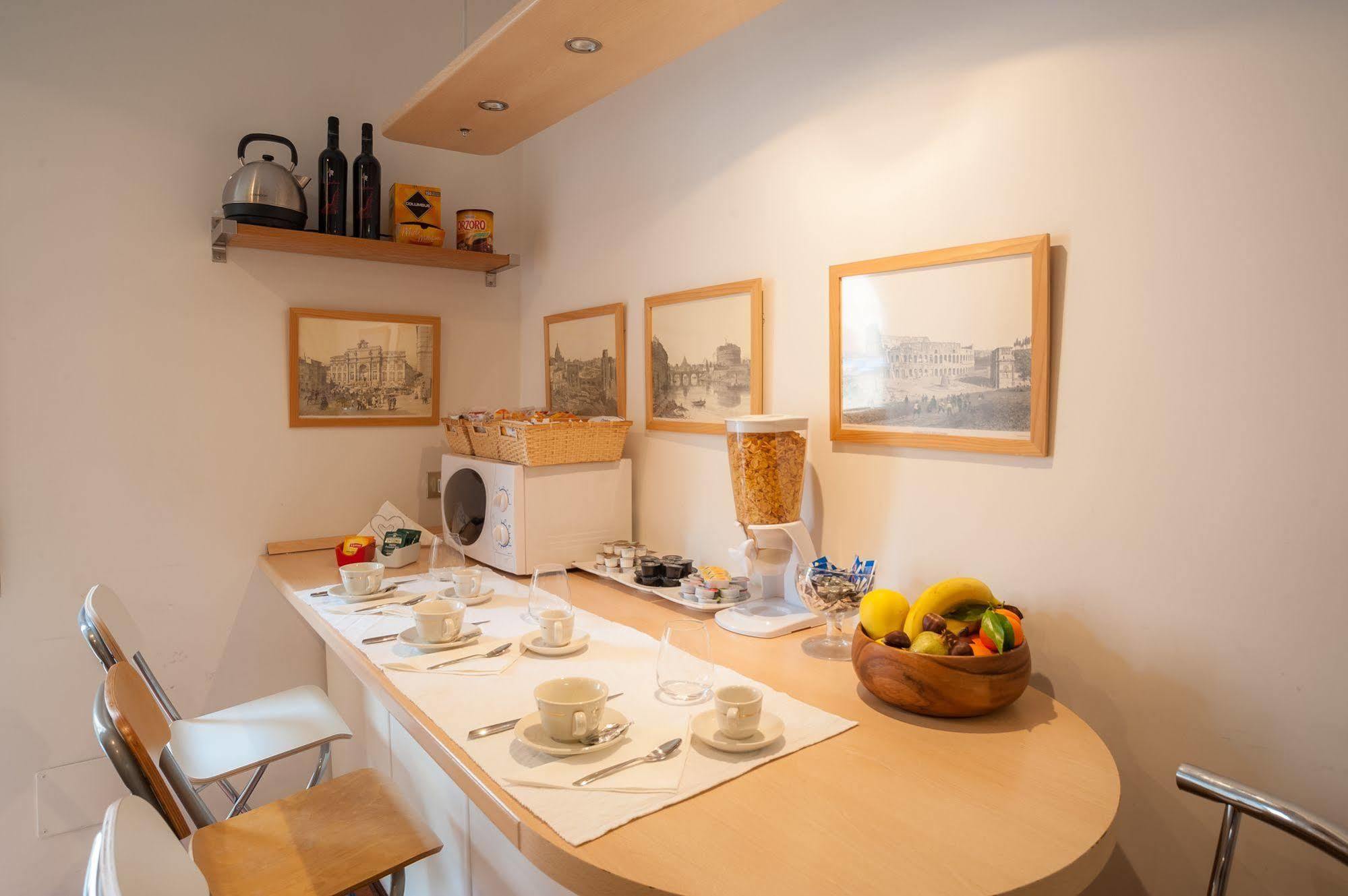Sotto La Cupola Bed & Breakfast Рим Екстериор снимка